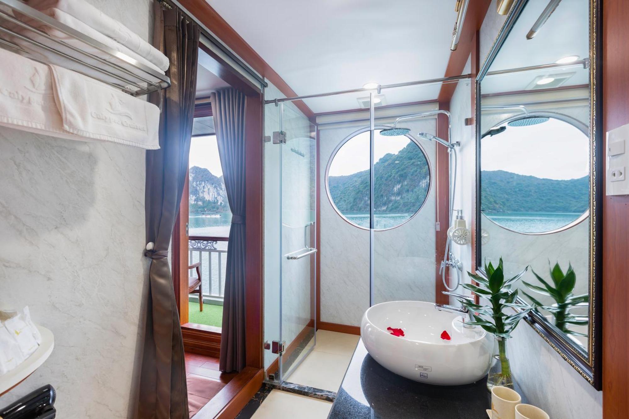 Le Journey Elegance Cruise Hotel Ha Long Bagian luar foto