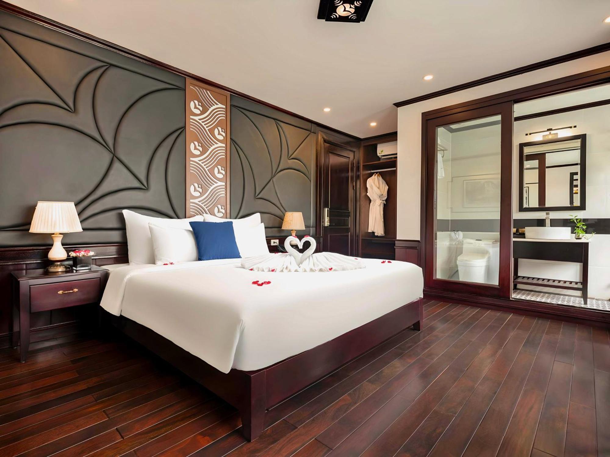 Le Journey Elegance Cruise Hotel Ha Long Bagian luar foto